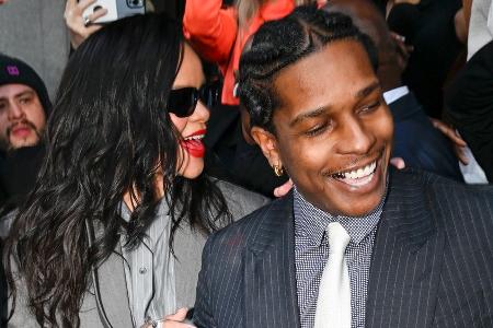 A$AP Rocky freigesprochen: Rapper fällt direkt Rihanna in die Arme A$AP Rocky freigesprochen: Rapper fällt direkt Rihanna in die Arme