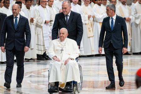 Gegen diese gesundheitlichen Probleme kämpft Papst Franziskus Gegen diese gesundheitlichen Probleme kämpft Papst Franziskus