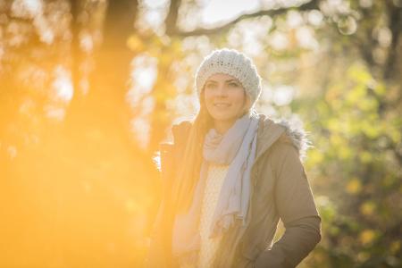 Während Temperaturschwankungen für einige Menschen kein Problem darstellen, braucht der Körper anderer manchmal etwas länger, um sich anzupassen. 