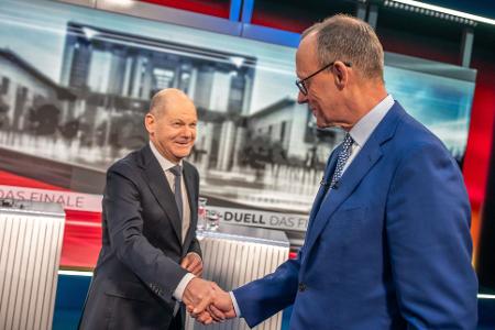 Kanzler Scholz würde zu Kanzlerkandidat Merz ins Flugzeug steigen.