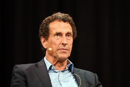 Der Philosoph Julian Nida-Rümelin befürwortet das Engagement von Kulturschaffenden für die Brandmauer gegen die AfD. (Archivbild) Der Philosoph Julian Nida-Rümelin befürwortet das Engagement von Kulturschaffenden für die Brandmauer gegen die AfD. (Archivbild)