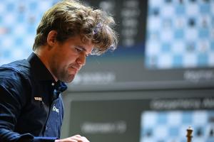 Carlsen versteigert "verbotene Jeans"