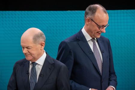 Es kann nur einen geben: Zusammen wollen Friedrich Merz (CDU) und Olaf Scholz (SPD) nicht in ein Kabinett. Zu einer Koalition ihrer Parteien könnte es trotzdem kommen. (Archivbild) Es kann nur einen geben: Zusammen wollen Friedrich Merz (CDU) und Olaf Scholz (SPD) nicht in ein Kabinett. Zu einer Koalition ihrer Parteien könnte es trotzdem kommen. (Archivbild)