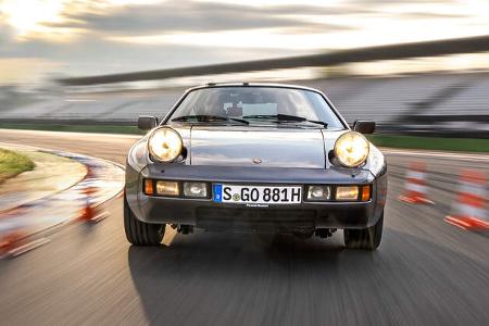 Porsche 928