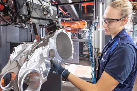 02/2025 BMW Werk Landshut Komponentenfertigung Neue Klasse Batterie und Leistungselektronik Energy Master