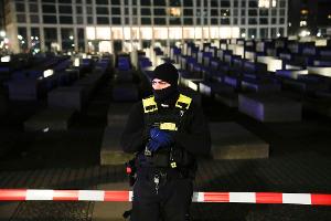 Behörden gehen von antisemitischer Attacke in Berlin aus