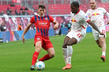 Früher Doppelschlag: Leipzig stolpert gegen Heidenheim Früher Doppelschlag: Leipzig stolpert gegen Heidenheim