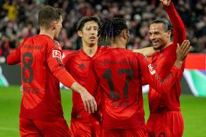 FC Bayern überzeugt - aber Sorge um Kimmich