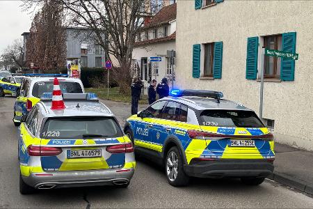 Der Mann stellte sich der Polizei freiwillig. (Symbolbild) Der Mann stellte sich der Polizei freiwillig. (Symbolbild)