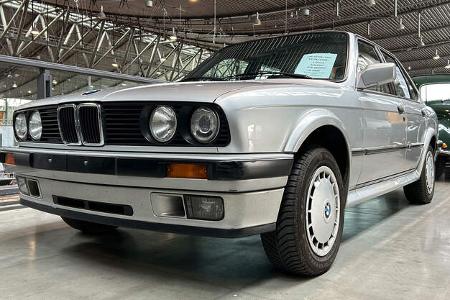 Retro Classics 2024 BMW 325iX E30
