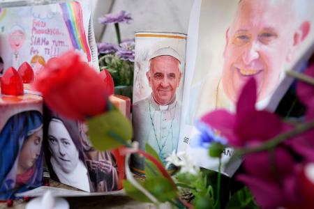 Seit mehr als anderthalb Wochen wird Papst Franziskus in einem Krankenhaus behandelt. 