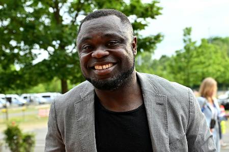 DFB-Pokal: Asamoah zieht Halbfinalpartien DFB-Pokal: Asamoah zieht Halbfinalpartien