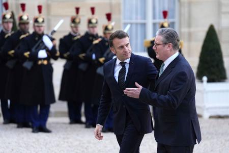 Frankreichs Präsident Emmanuel Macron und der britische Premier Keir Starmer sind in Kontakt mit Donald Trump. Frankreichs Präsident Emmanuel Macron und der britische Premier Keir Starmer sind in Kontakt mit Donald Trump.