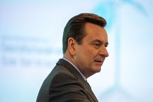 Munich Re meldet Rekordgewinn und Rekorddividende