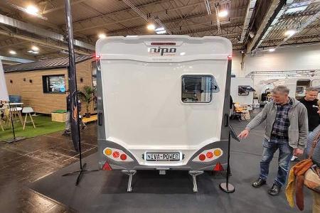 Nipo Camper, Wohnwagen GFK, außen
