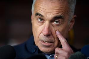 Der rechtsextreme und kremlfreundliche Ex-Präsidentenkandidat Calin Georgescu wurde in Bukarest von der Polizei abgeführt.