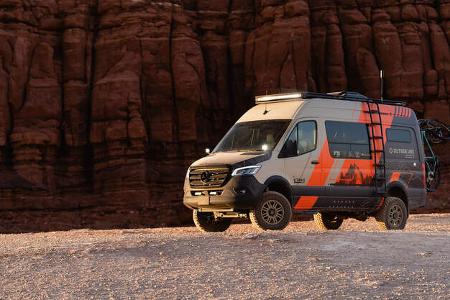 Allrad-Campervan Outside Van Tails (2023)