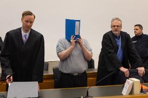Der Mann sei infolge eines Hanges zu erheblichen Straftaten für die Allgemeinheit gefährlich, sagte der Vorsitzende Richter. (Archivbild)