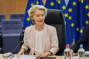 Ursula von der Leyen bei einem Treffen mit Industrievertretern. 