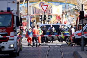 Nach der Todesfahrt in Mannheim hält Stuttgart am Fastnachtsumzug fest. 