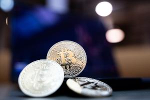 Der Bitcoin fällt wieder unter 90.000 US-Dollar. (Archivbild)