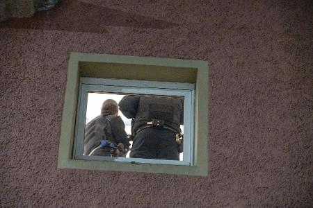 Die Ermittler haben die Wohnung des Tatverdächtigen von Mannheim durchsucht. Die Ermittler haben die Wohnung des Tatverdächtigen von Mannheim durchsucht.