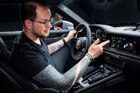 SPERRFRIST 28.5.24 / 15.30 Uhr Porsche 911 992.2 t-hybrid GTS Neuvorstellung Studio