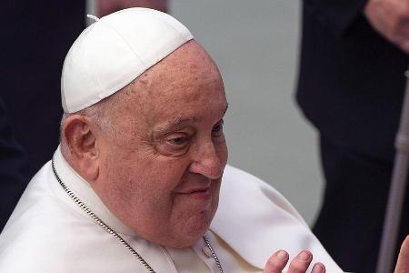 Papst Franziskus verbringt erneut eine ruhige Nacht Papst Franziskus verbringt erneut eine ruhige Nacht