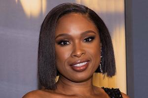 Bei Knicks-Spiel: Jennifer Hudson von Basketball im Gesicht getroffen