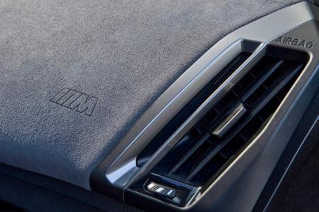 BMW iX M70 Facelift