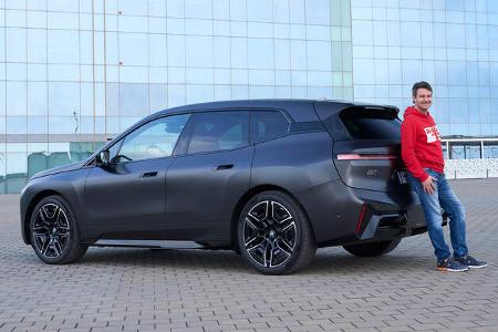 BMW iX M70 Facelift