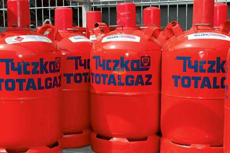 Gas