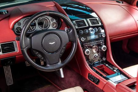 Aston Martin DBS, Interieur