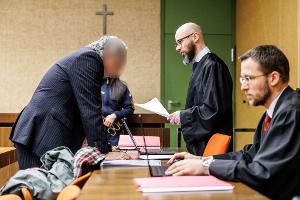 Plagiat aus Rache gefälscht - Haftstrafe