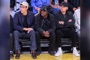 Leonardo DiCaprio und Sacha Baron Cohen im Publikum bei NBA-Spiel