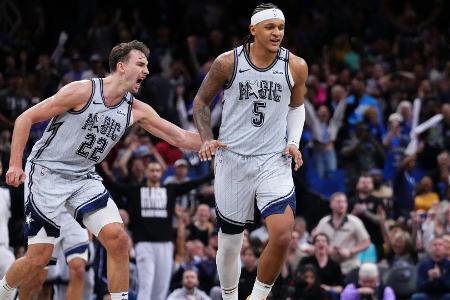 NBA: Wagner setzt Negativserie fort - Curry spektakulär NBA: Wagner setzt Negativserie fort - Curry spektakulär