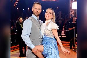 Krankheit auskuriert: Jeanette Biedermann ist zurück bei "Let's Dance"