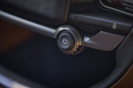 Scout Traveler E-SUV USA