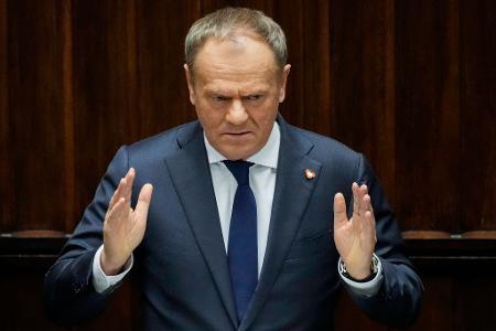 Tusk will, dass jeder Mann in Polen kampfbereit gemacht wird. Tusk will, dass jeder Mann in Polen kampfbereit gemacht wird.
