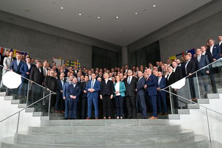 Nur wenige Frauen vertreten: Die AfD-Fraktion hat im neuen Bundestag den mit Abstand geringsten Anteil an weiblichen Abgeordneten. (Archivbild)