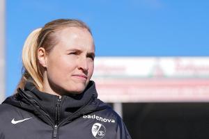 Pionierin Merk: "Elternzeit muss im Fußball dazugehören"