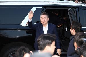 Südkoreas angeklagter Präsident aus U-Haft entlassen