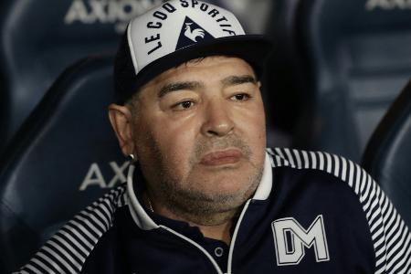 Fahrlässige Tötung: Prozess um Tod von Maradona startet Fahrlässige Tötung: Prozess um Tod von Maradona startet