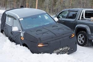 Top-E-SUV in misslicher Lage