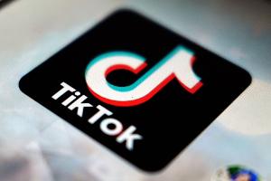 Tiktok räumt Eltern zusätzliche Möglichkeiten ein, die Nutzung der Video-App durch ihre Kinder individuell einzuschränken. (Foto: Archiv/Illustration)
