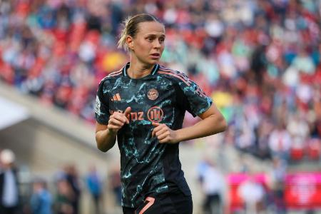 Bis 2027: Nationalspielerin Bühl bleibt bei den Bayern Bis 2027: Nationalspielerin Bühl bleibt bei den Bayern