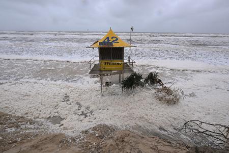 An der Gold Coast kann sich der Wiederaufbau noch bis April ziehen.
