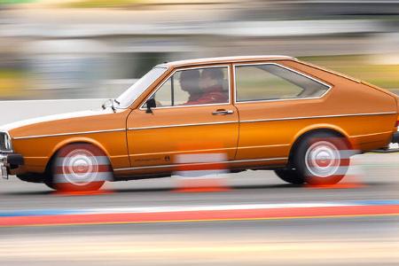VW Passat 1.6 GLS, seitlich