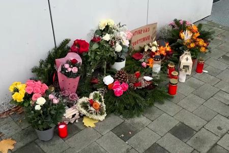 Nach der Tötung einer Mutter und ihrer Töchter in Berlin-Marzahn steht der Partner und Vater in Berlin vor Gericht. (Archivbild) Nach der Tötung einer Mutter und ihrer Töchter in Berlin-Marzahn steht der Partner und Vater in Berlin vor Gericht. (Archivbild)