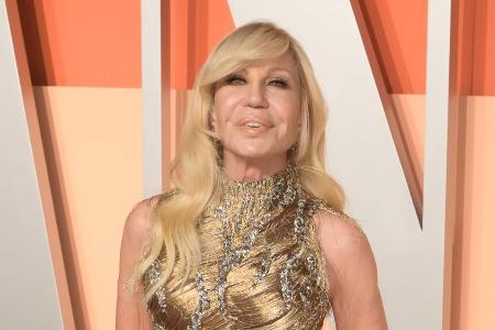 Donatella Versace tritt als Kreativchefin zurück Donatella Versace tritt als Kreativchefin zurück